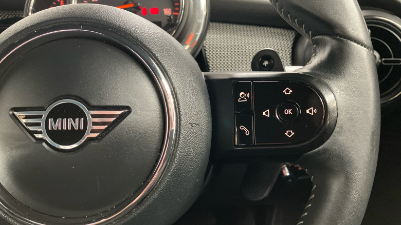 MINI Hatchback 2.0 Cooper S Exclusive 3dr Auto Petrol Hatchback